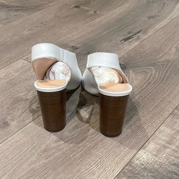 Club Monaco Lolia Sandal - Picture 6 of 7